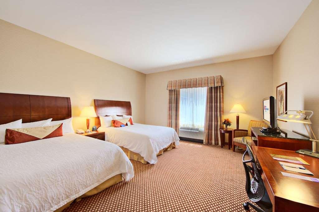 Hilton Garden Inn Laramie Phòng bức ảnh