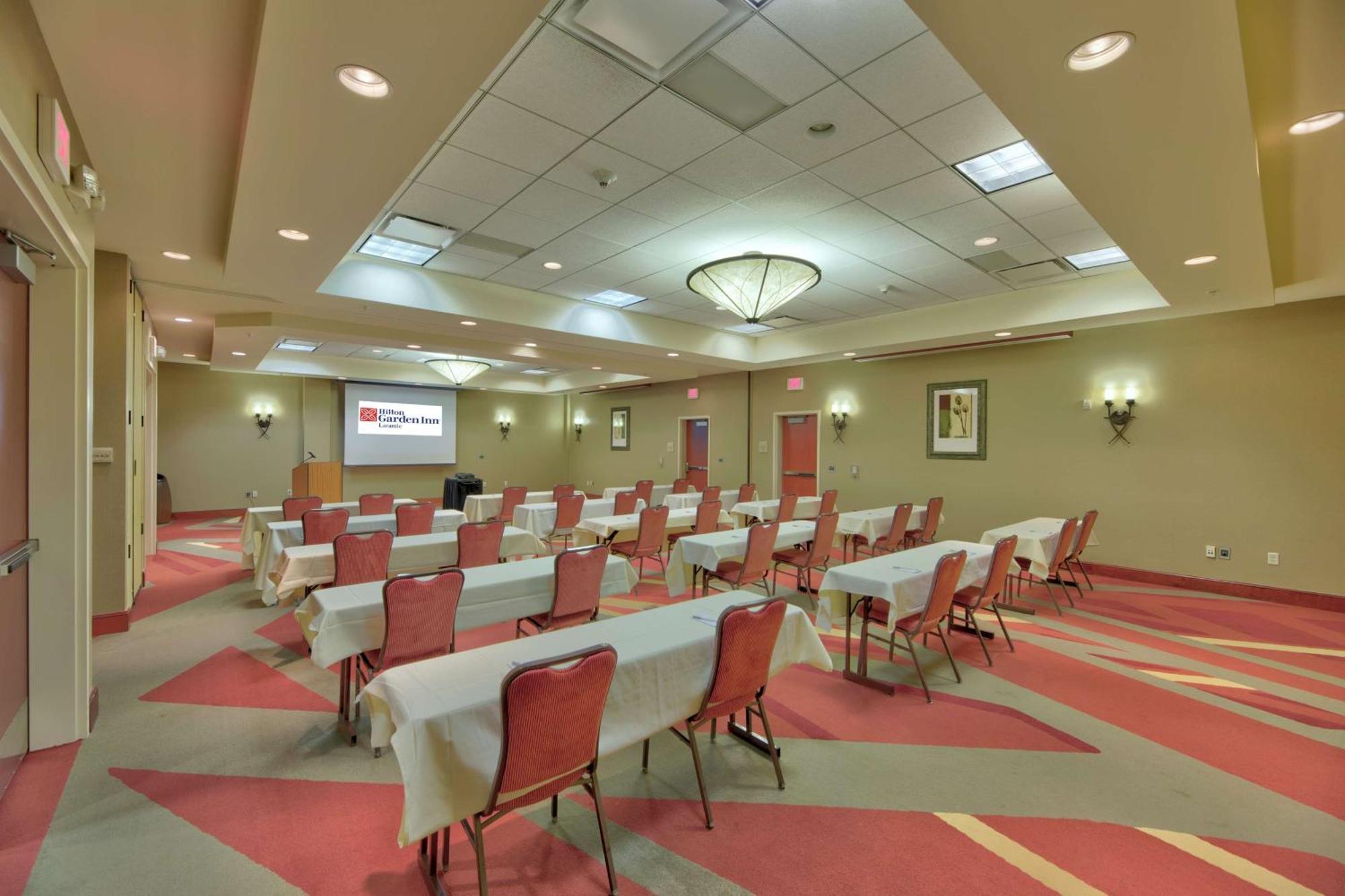 Hilton Garden Inn Laramie Ngoại thất bức ảnh