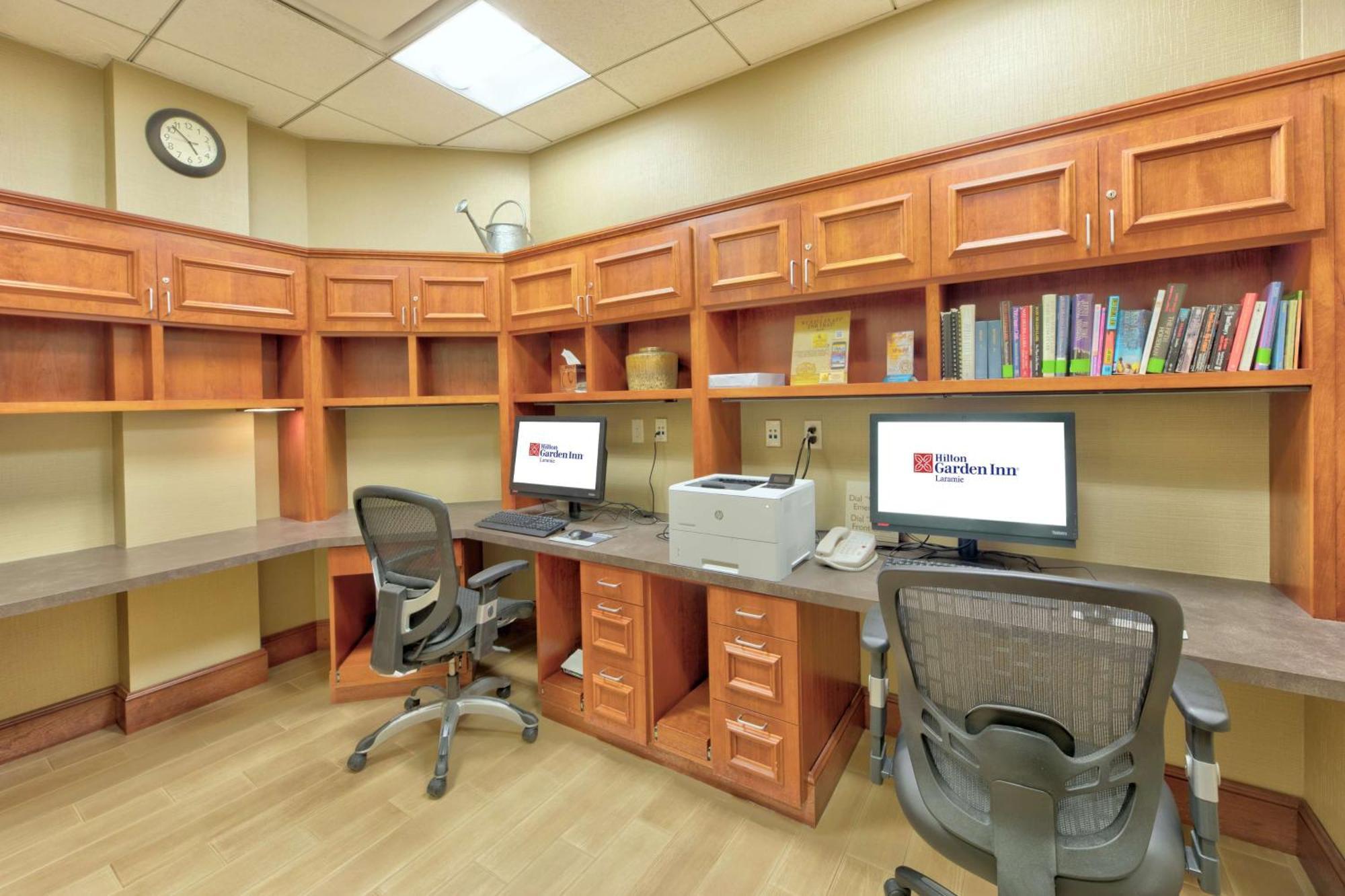 Hilton Garden Inn Laramie Ngoại thất bức ảnh