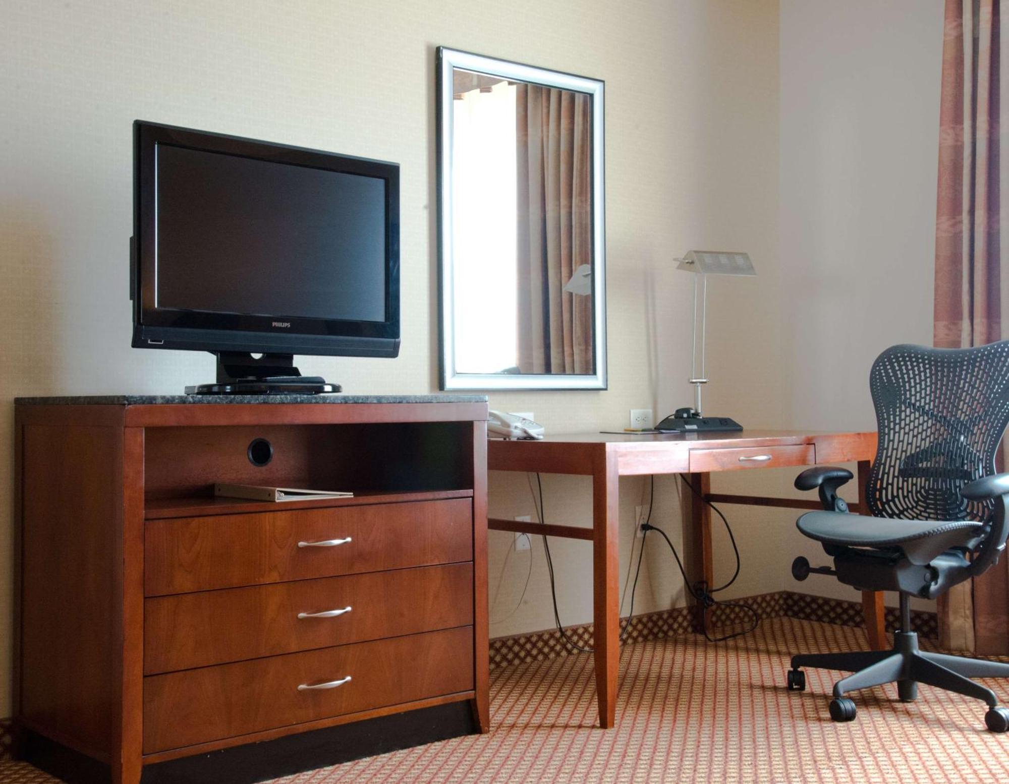 Hilton Garden Inn Laramie Ngoại thất bức ảnh