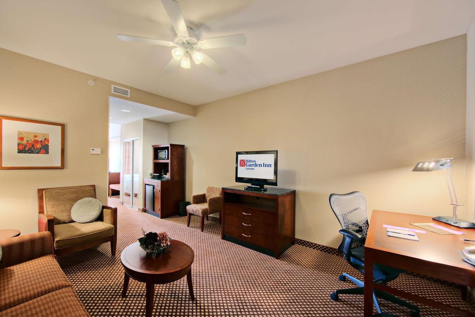 Hilton Garden Inn Laramie Ngoại thất bức ảnh