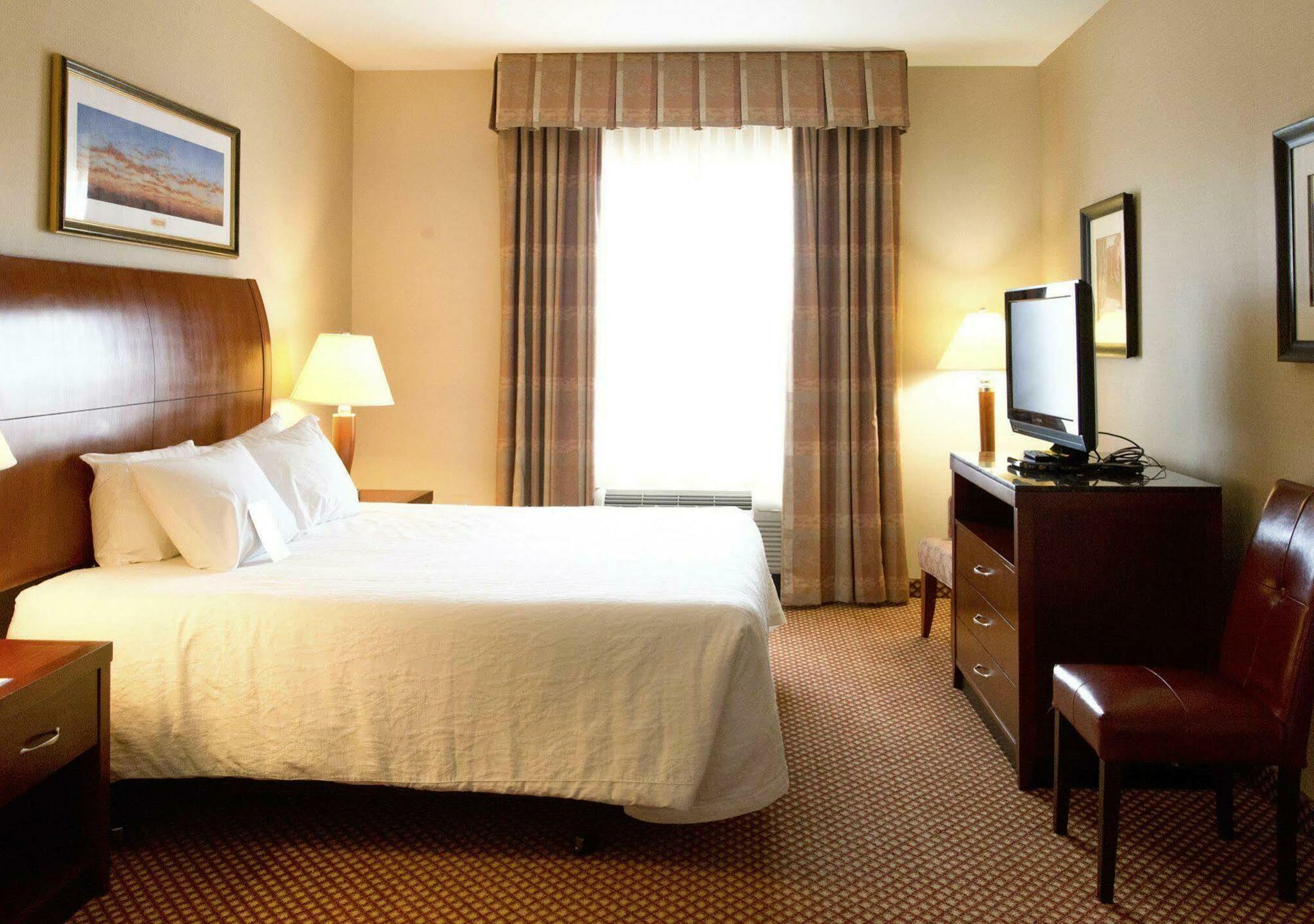 Hilton Garden Inn Laramie Ngoại thất bức ảnh